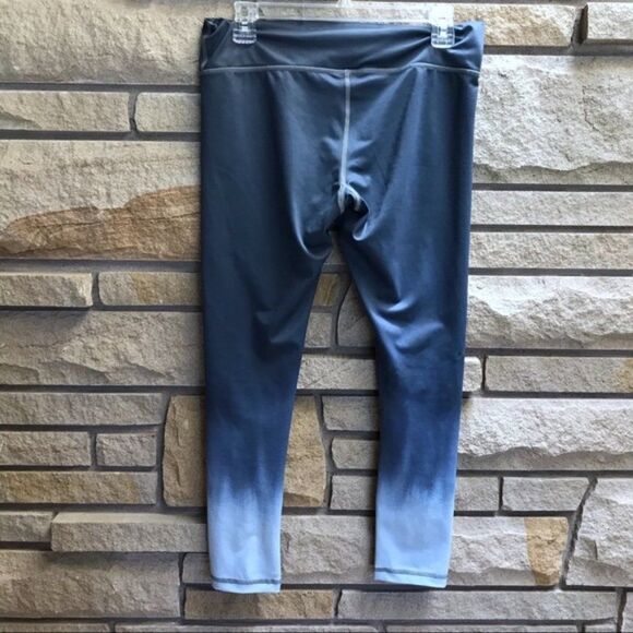 Vie Active Rockell Cropped Leggings Blue Ombre Large - Picture 7 of 8